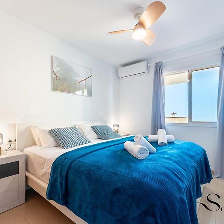 Beachside Retreat With Private Terrace เบนัลมาเดนา ภายนอก รูปภาพ