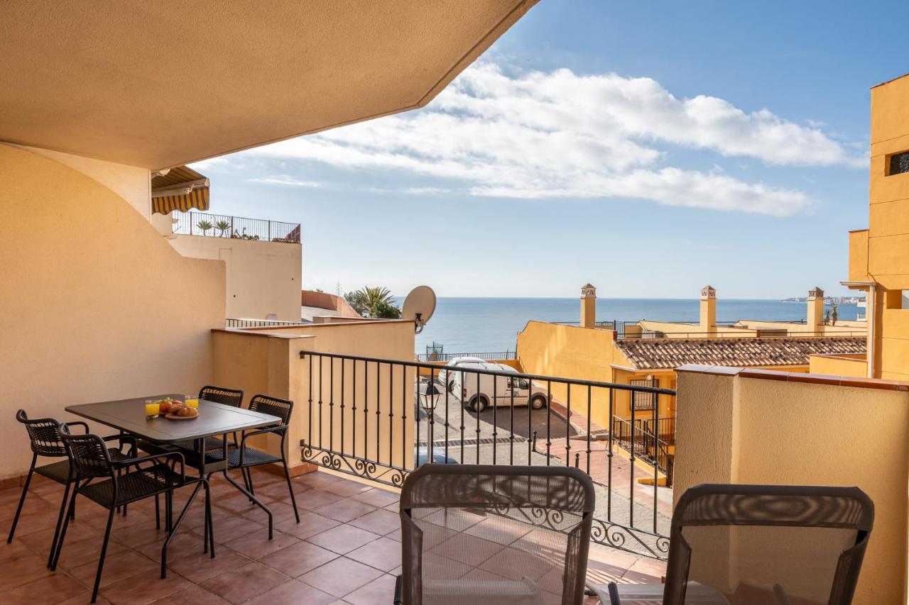 Beachside Retreat With Private Terrace เบนัลมาเดนา ภายนอก รูปภาพ