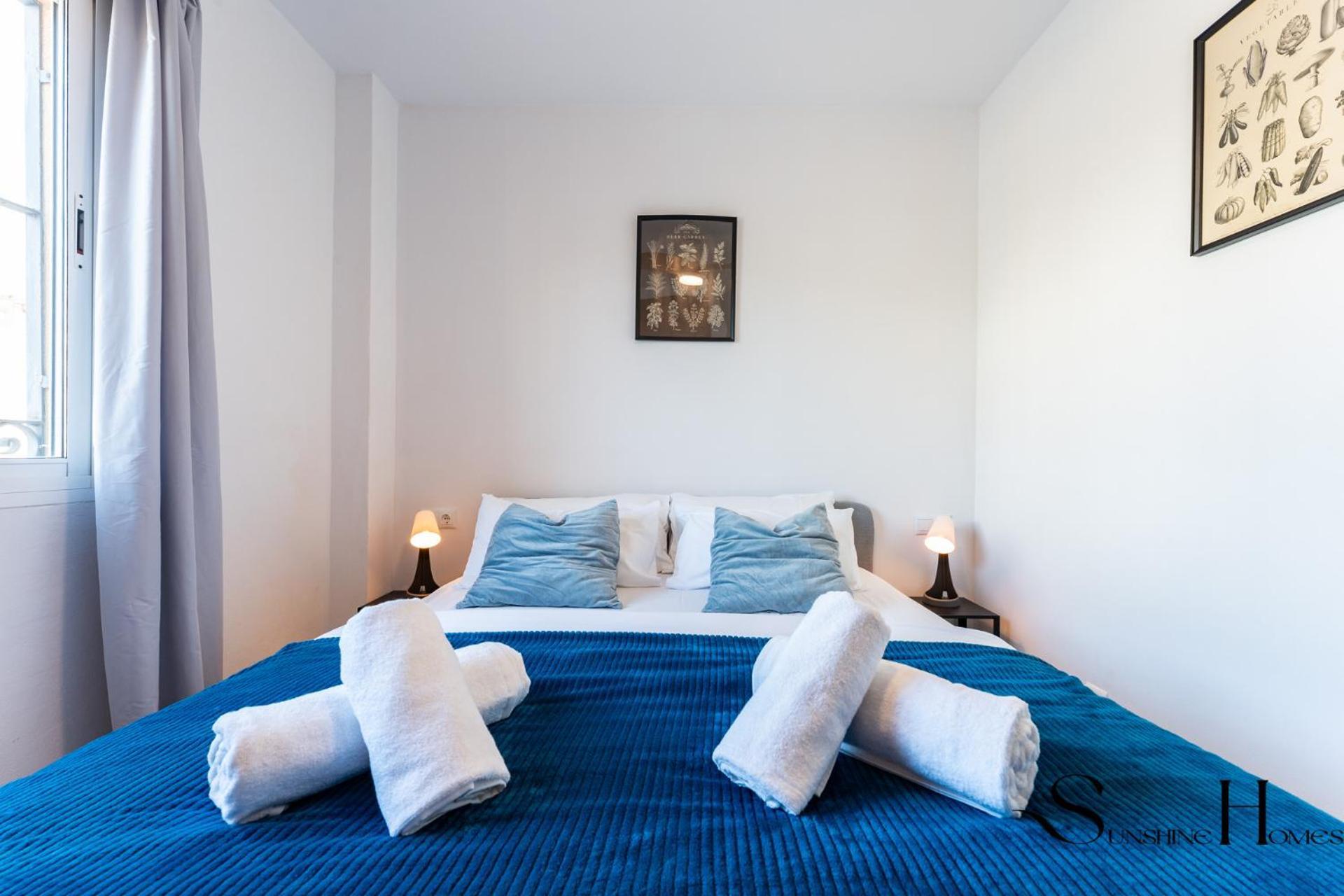 Beachside Retreat With Private Terrace เบนัลมาเดนา ภายนอก รูปภาพ